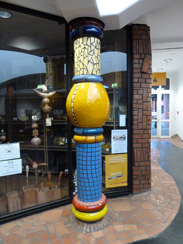 Hundertwasser-Bahnhof 035